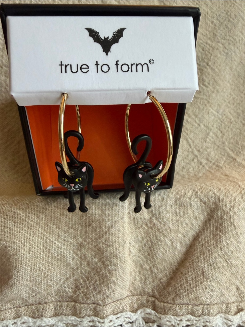 NIB~ True to Form Black Cat Hoop Earrings